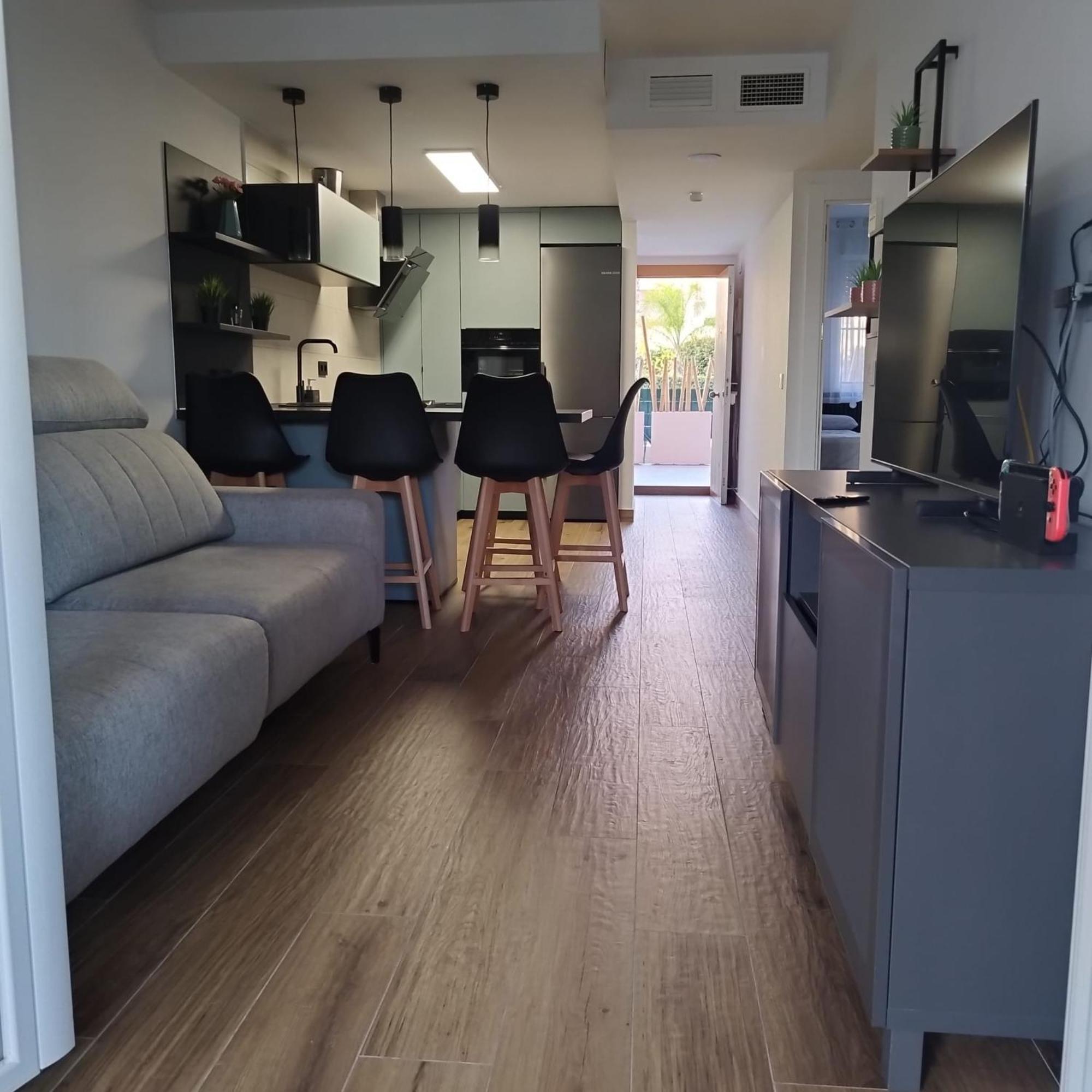 Appartement Bajo De Diseno, Piscina Privada Climatiza, 150m De La Playa