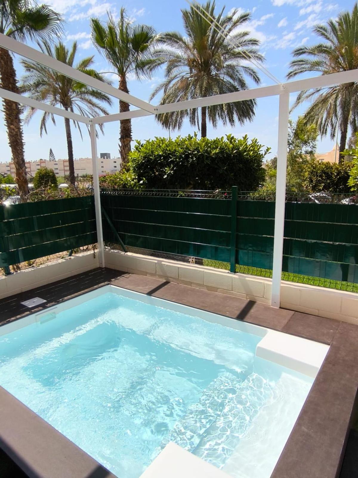 Bajo De Diseno, Piscina Privada Climatiza, 150m De La Playa * Vera